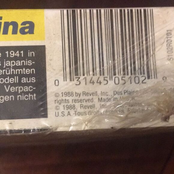 Vintage 1988 U.S.S. North Carolina Model Kit - Picture 6 of 6